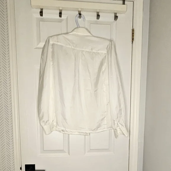 Nicola Cream Blouse - Picture 3 of 3